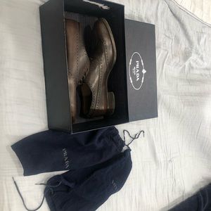Prada formal dress shoes. Authentic. Size 8